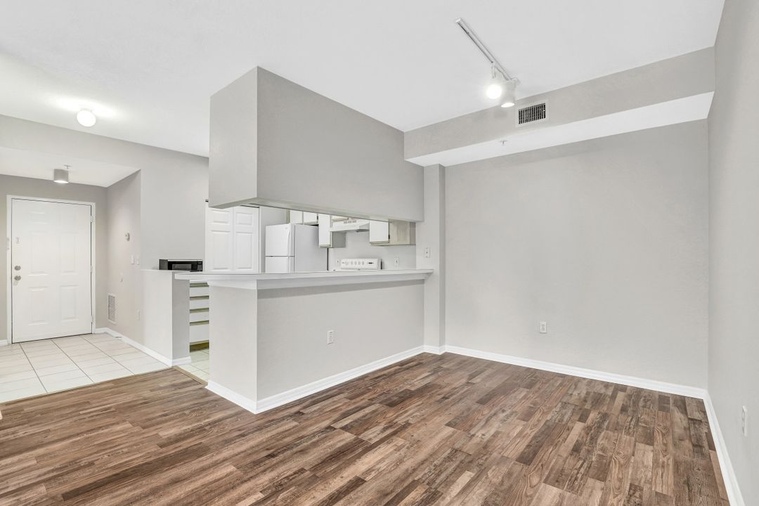 6481 Aragon Way #102, Fort Myers, FL 33966