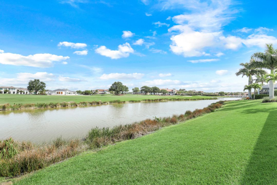 16459 Seneca Way, Naples, FL 34110