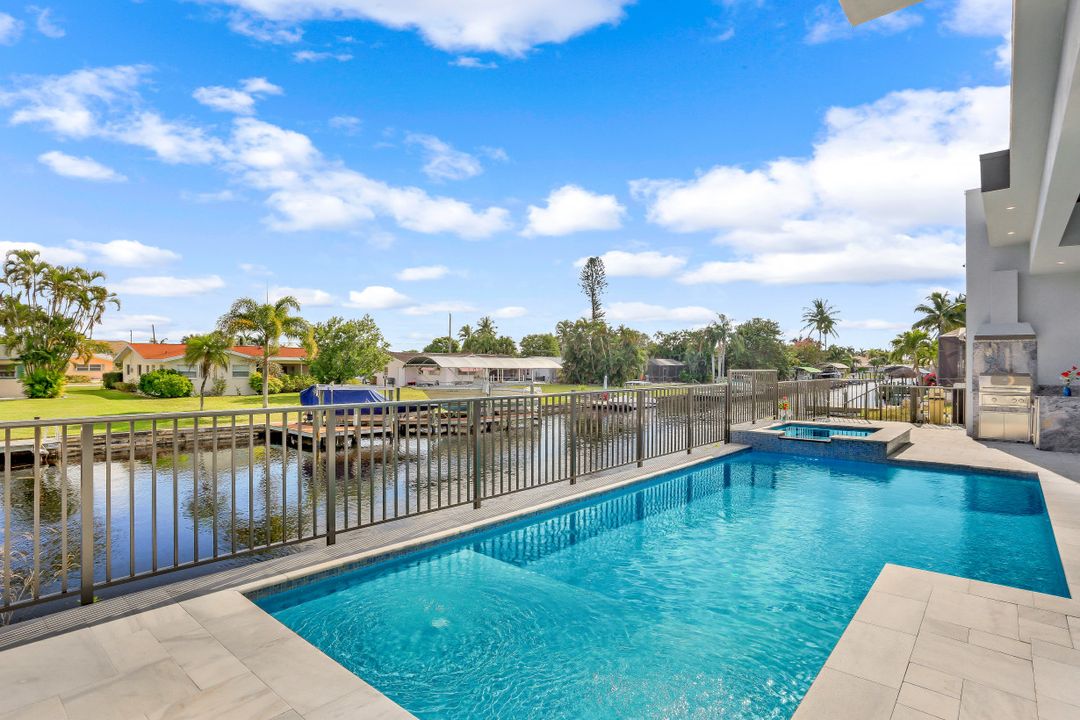 5305 Bayshore Ave, Cape Coral, FL 33904