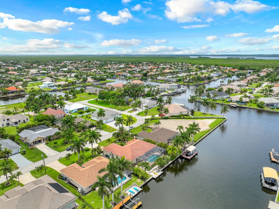 2717 SW 37th St, Cape Coral, FL 33914