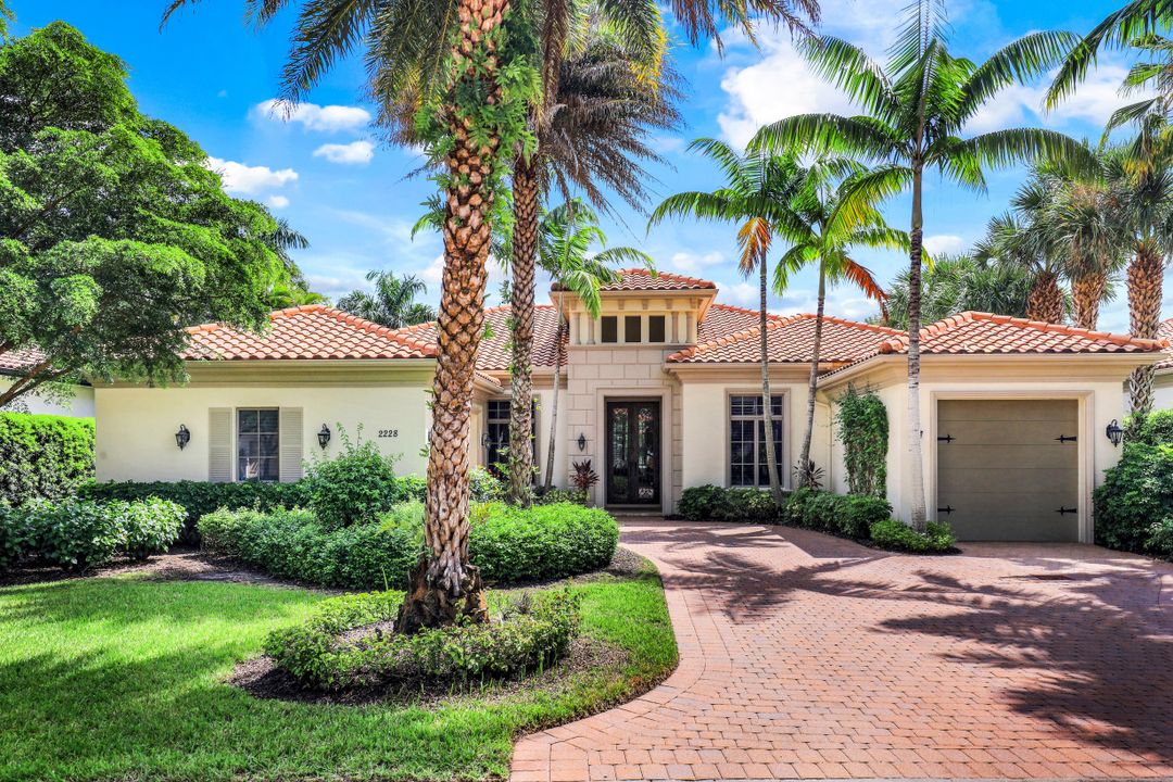 2228 Miramonte Ct, Naples, FL 34105