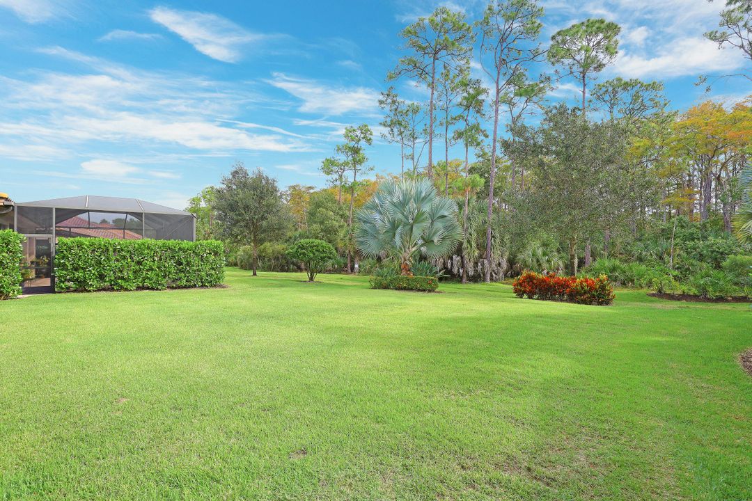 9367 Isla Bella Cir, Bonita Springs, FL 34135