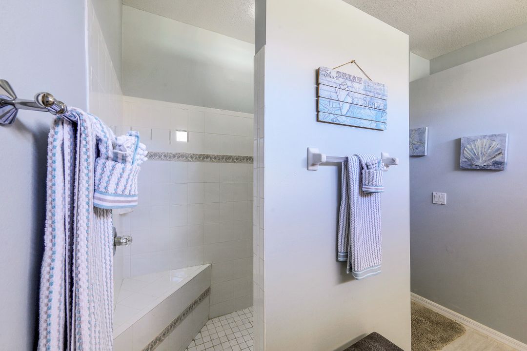 2715 El Dorado Pkwy W, Cape Coral, FL 33914