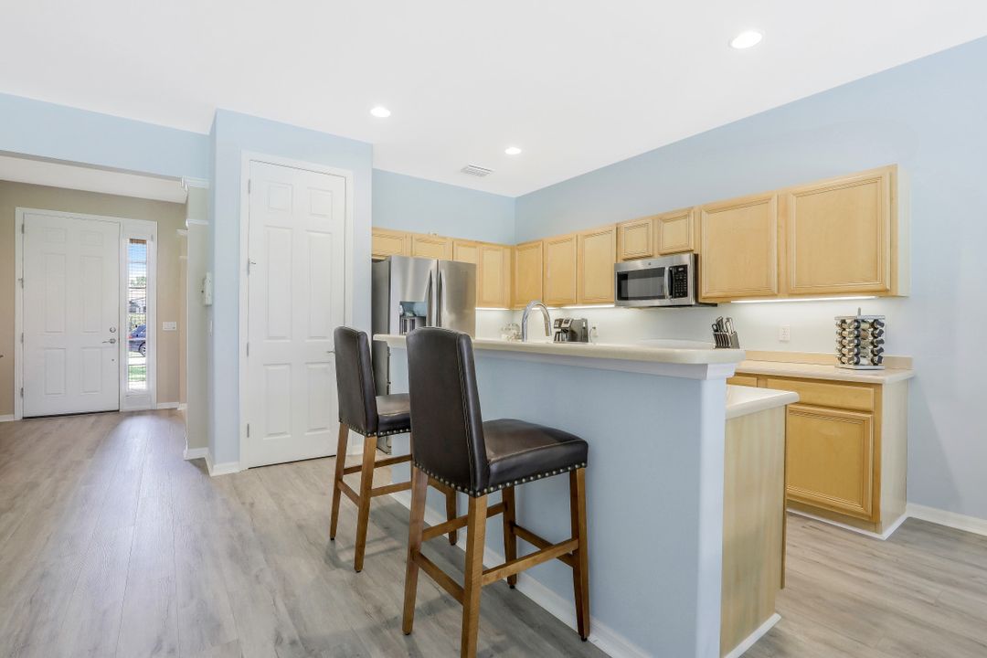 2039 Sagebrush Cir, Naples, FL 34120