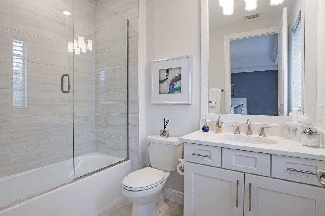 16379 Viansa Way #102, Naples, FL 34110