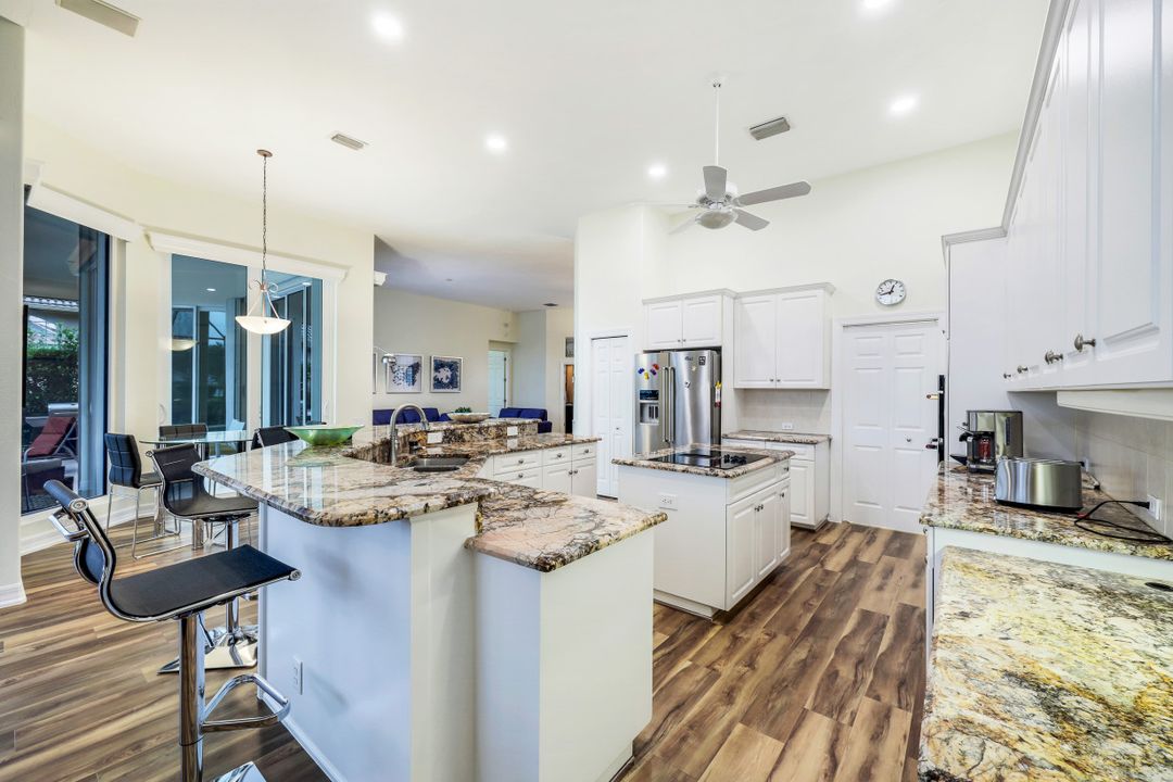 606 Shoreline Dr, Naples, FL 34119