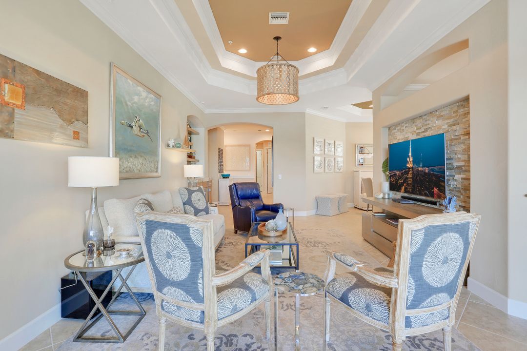 8787 Coastline Ct #201, Naples, FL 34120