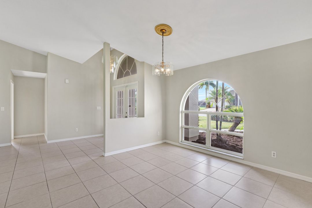 1923 SW 48th Ln, Cape Coral, FL 33914