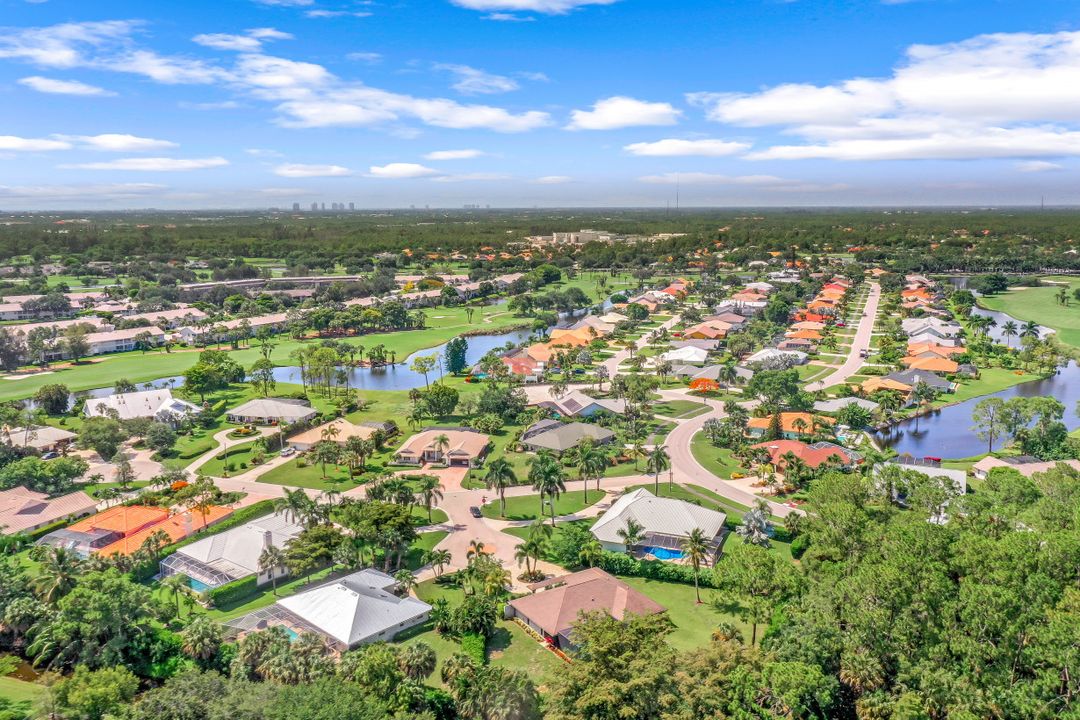 2201 Noble Ct, Naples, FL 34110