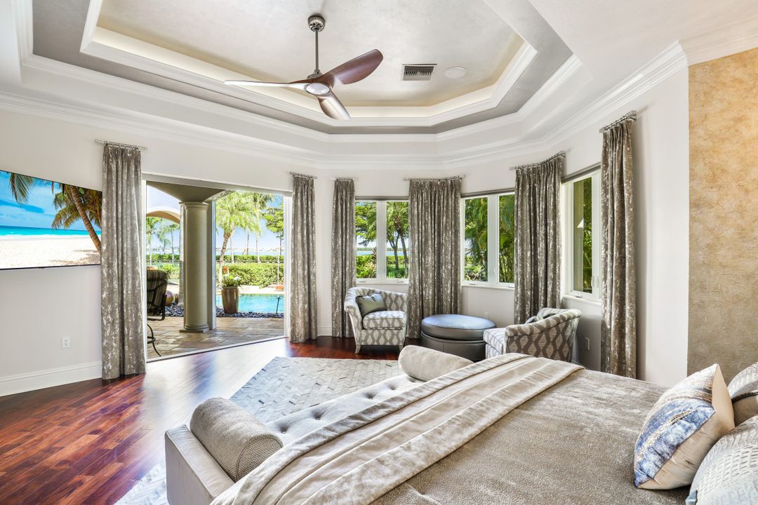 18000 Via Bellamare Ln, Miromar Lakes, FL 33913