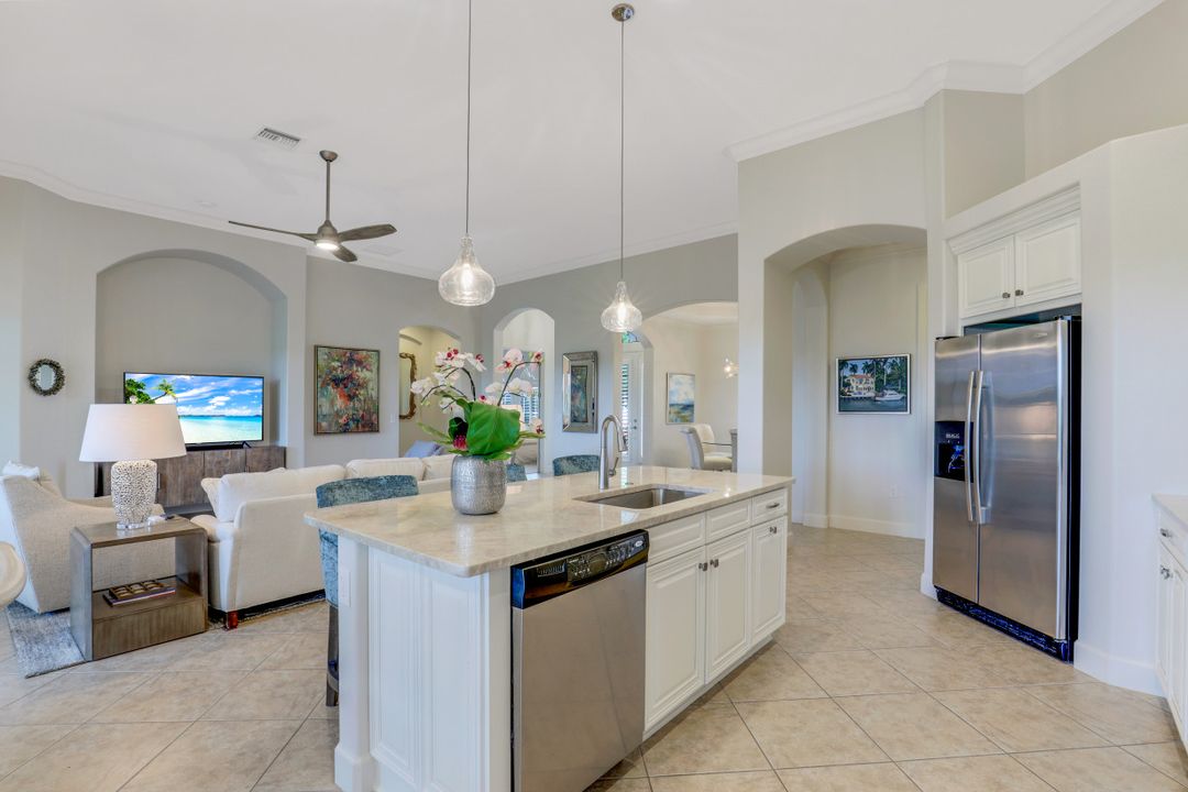 9765 Nickel Ridge Cir, Naples, FL 34120