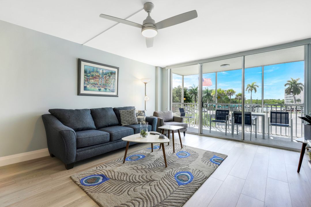 5 Bluebill Ave #210, Naples, FL 34108