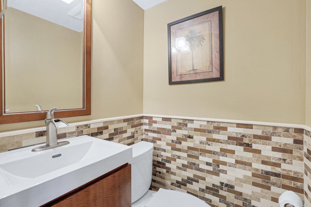 1400 Blue Point Ave #206, Naples, FL 34102