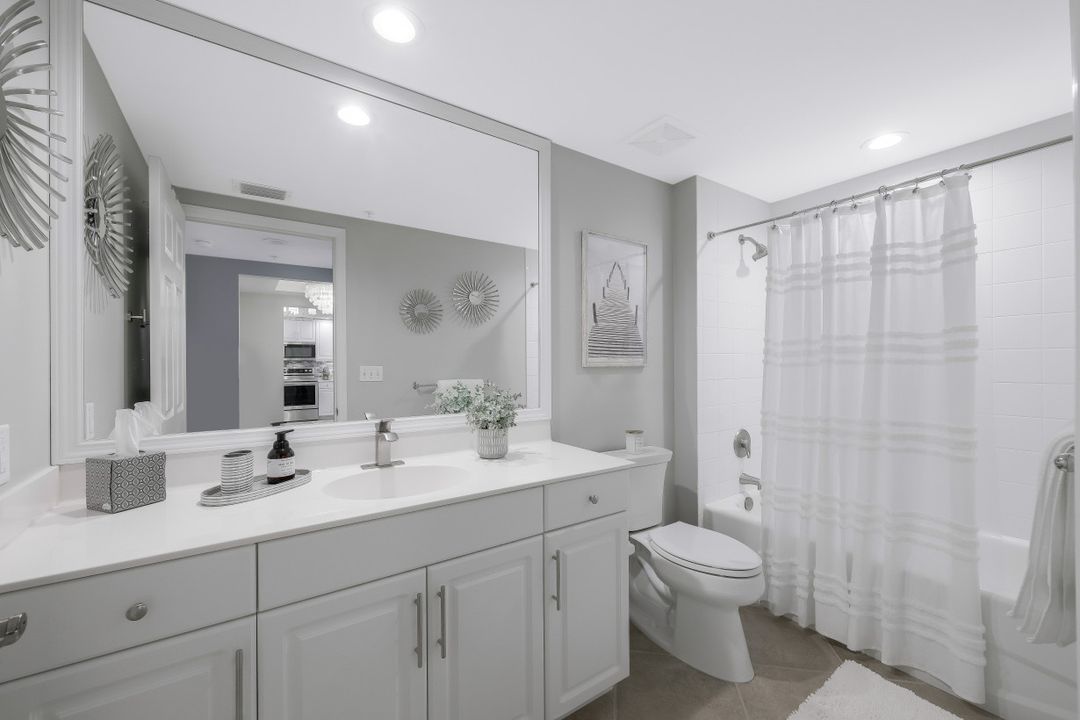 325 Dunes Blvd #204, Naples, FL 34110