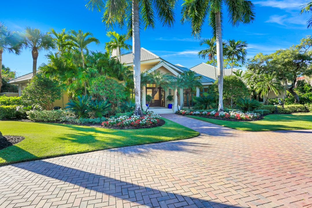 4309 Brynwood Dr, Naples, FL 34119