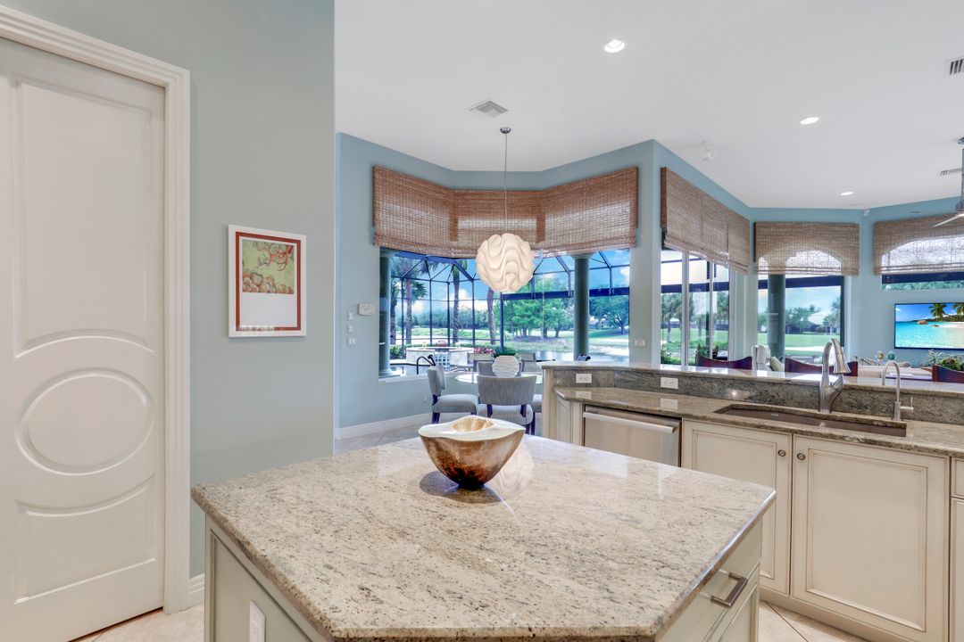 22270 Banyan Hideaway Dr, Bonita Springs, FL 34135
