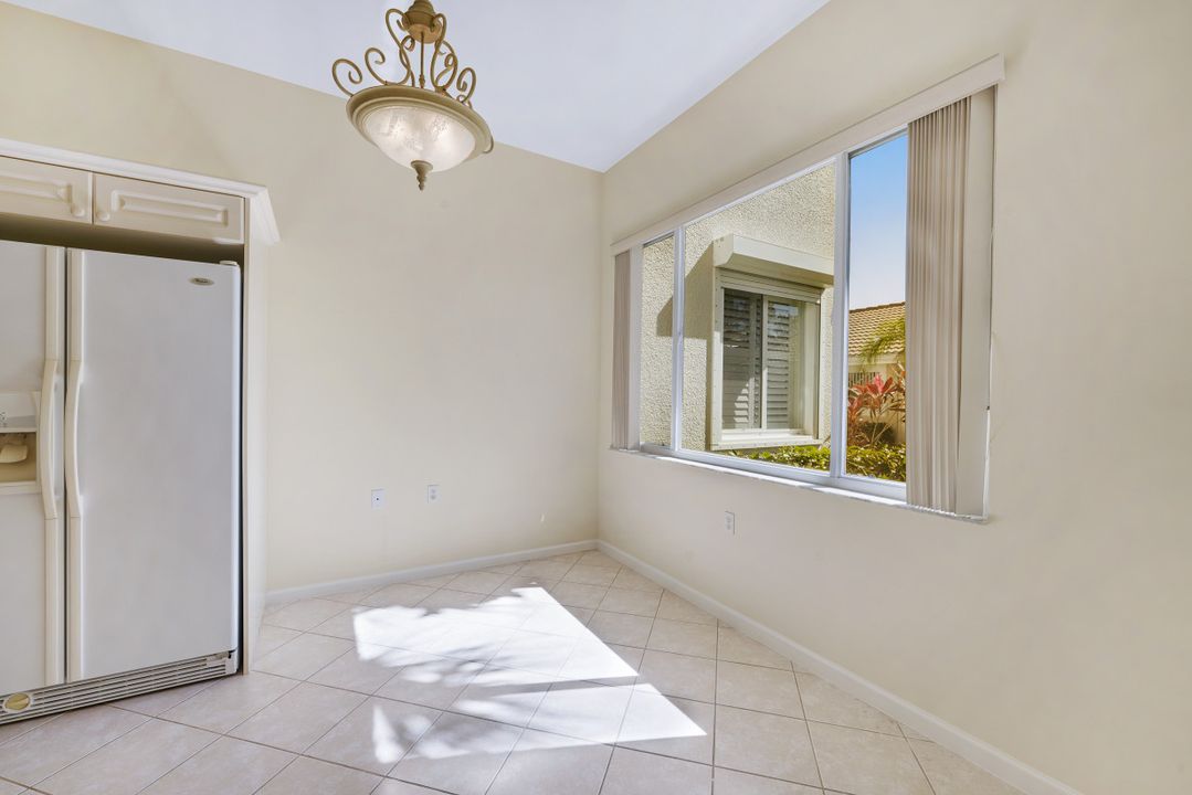 14565 Red Fox Run #611, Naples, FL 34110