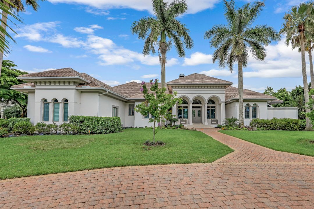 11430 Golden Eagle Ct, Naples, FL 34120