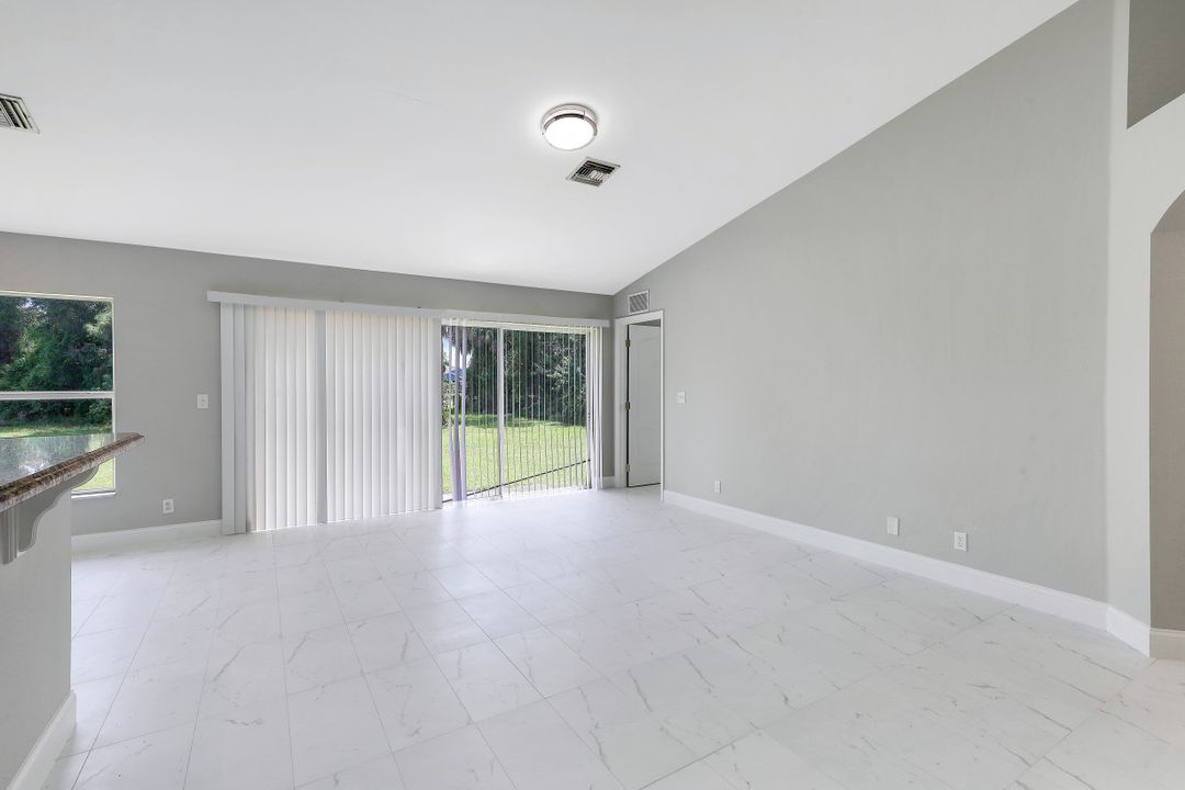 3521 NE 17th Pl, Cape Coral, FL 33909