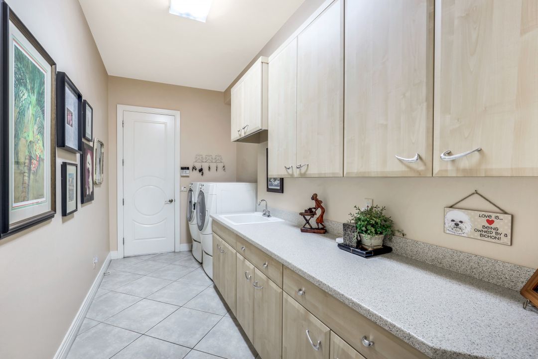 22270 Banyan Hideaway Dr, Bonita Springs, FL 34135