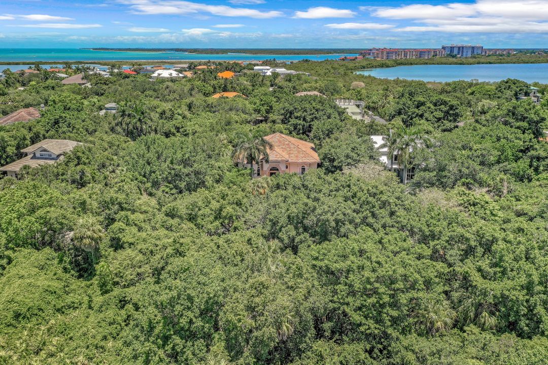 381 Gumbo Limbo Ln, Marco Island, FL 34145