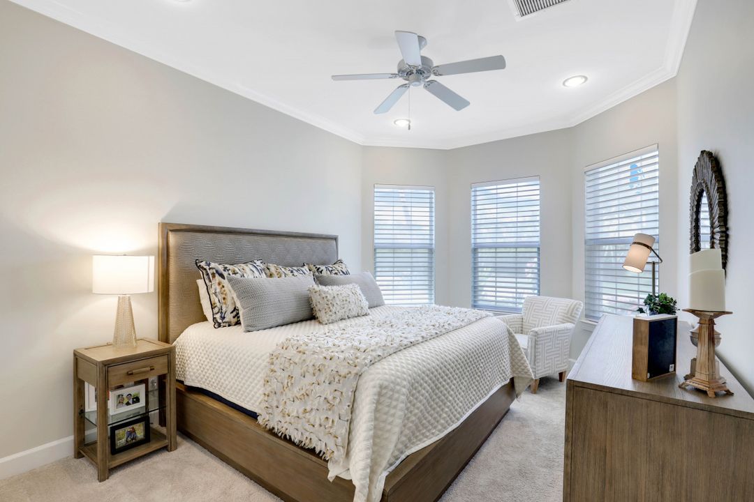 8701 Cavano St, Naples, FL 34119