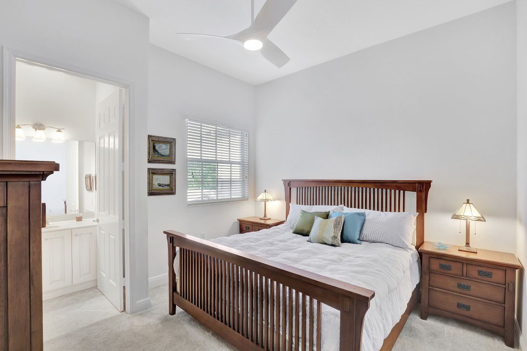 9243 Tesoro Ln #204, Naples, FL 34114