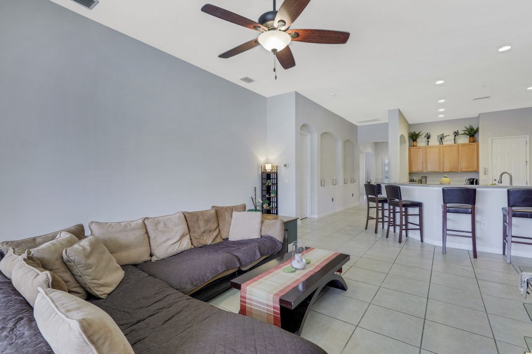 2065 Mandarin Ln, Naples, FL 34120