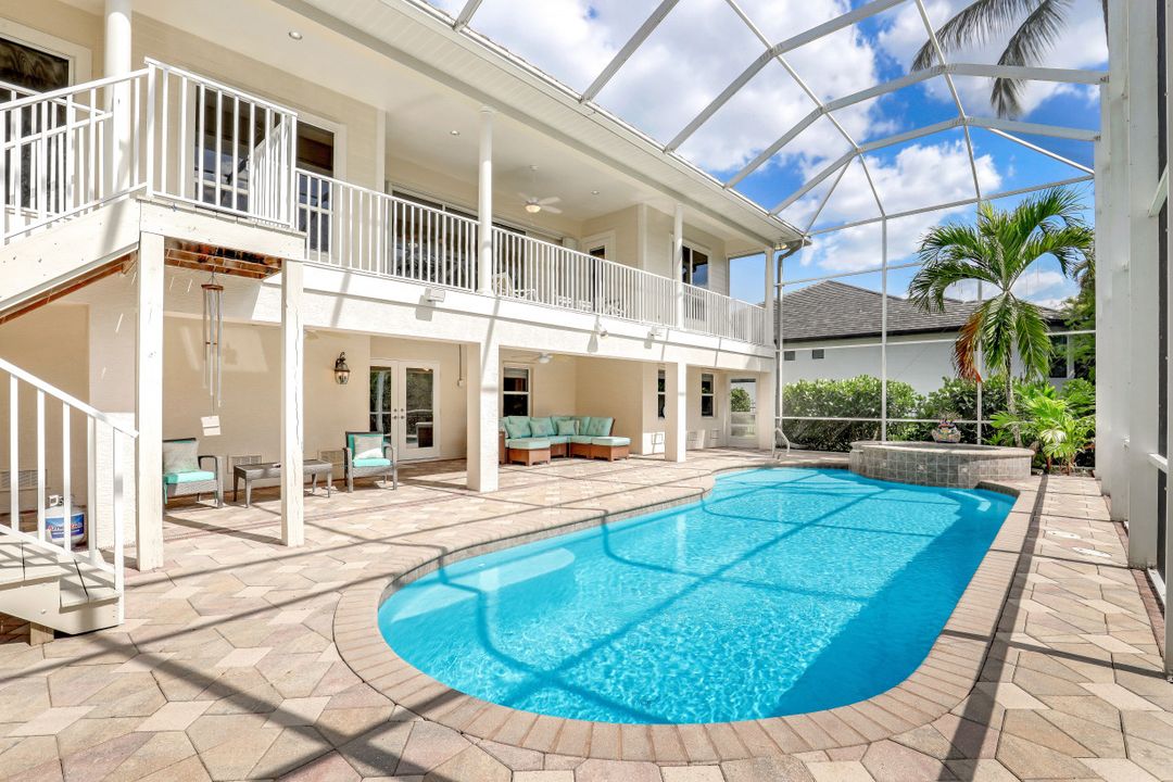 27070 Driftwood Dr, Bonita Springs, FL 34135