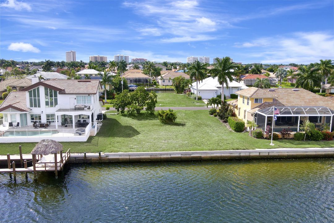 129 S Seas Ct, Marco Island, FL 34145