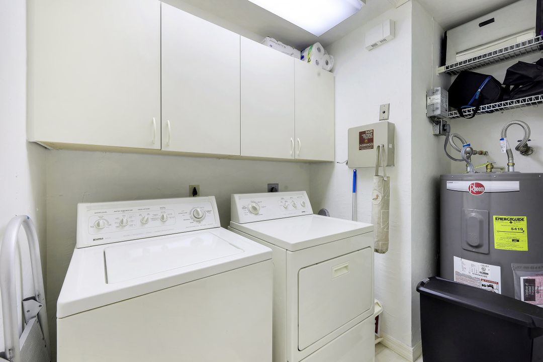 2128 Buckingham Ln, Naples, FL 34112