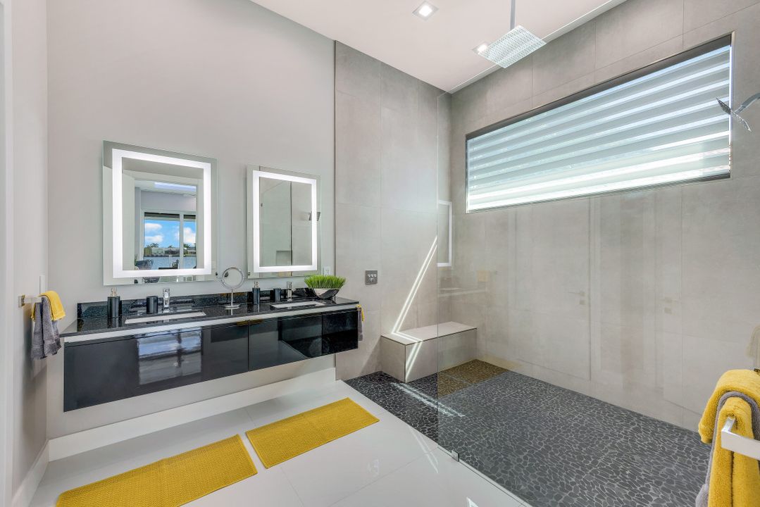 5020 Pelican Blvd, Cape Coral, FL 33914