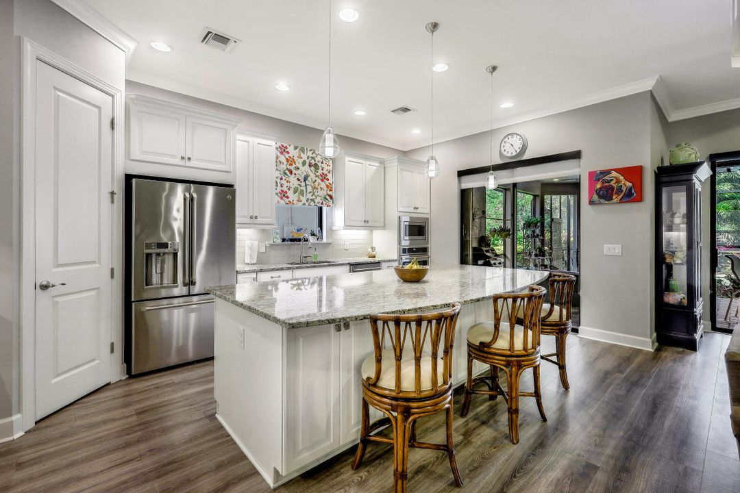 8447 Palacio Terrace W, Naples, FL 34114