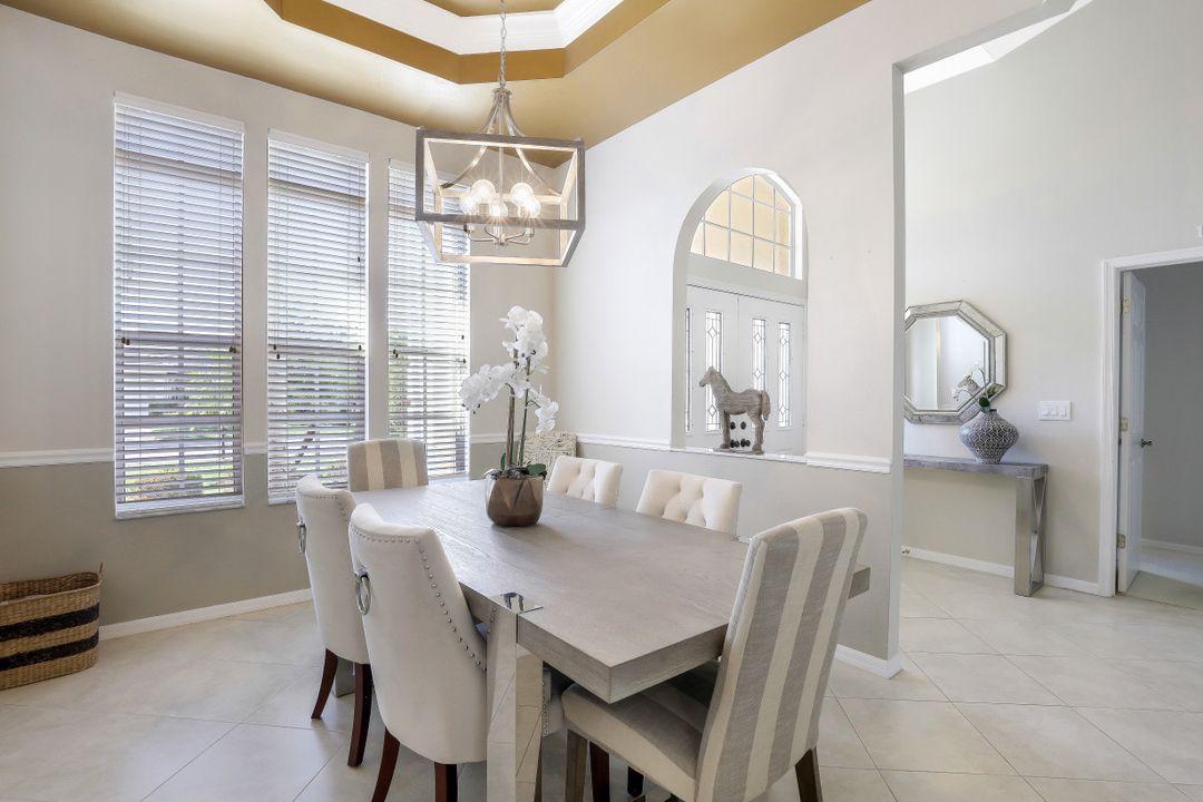 316 Lambton Ln, Naples, FL 34104