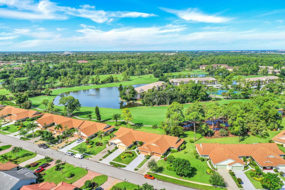 606 Kings Way, Naples, FL 34104