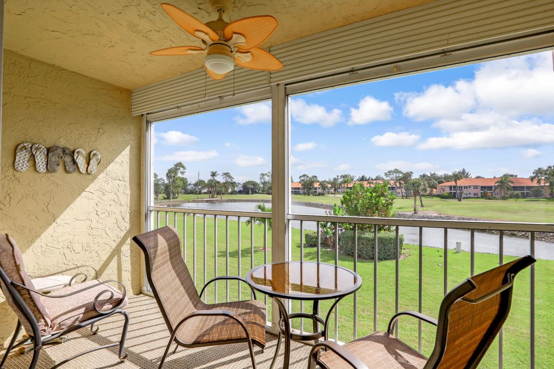 300 Forest Lakes Blvd #212, Naples, FL 34105