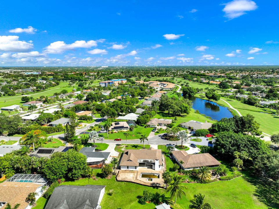 70 Thorncrest Ln, Naples, FL 34113