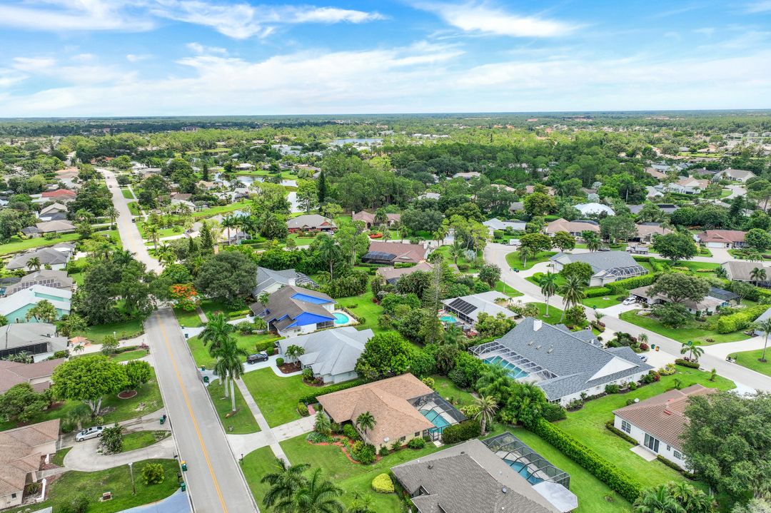 2326 Kings Lake Blvd, Naples, FL 34112