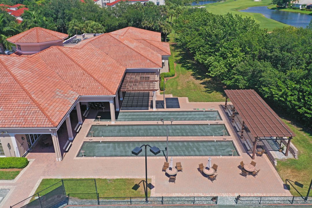 9779 Bent Grass Bend, Naples, FL 34108