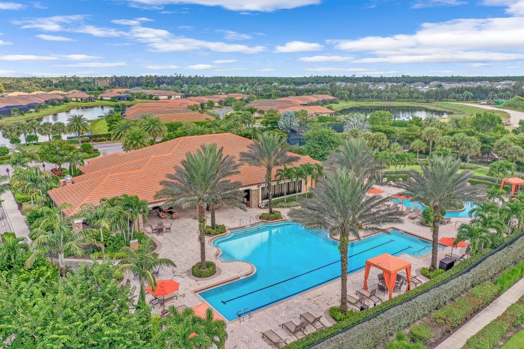 8199 Lucello Terrace N, Naples, FL 34114