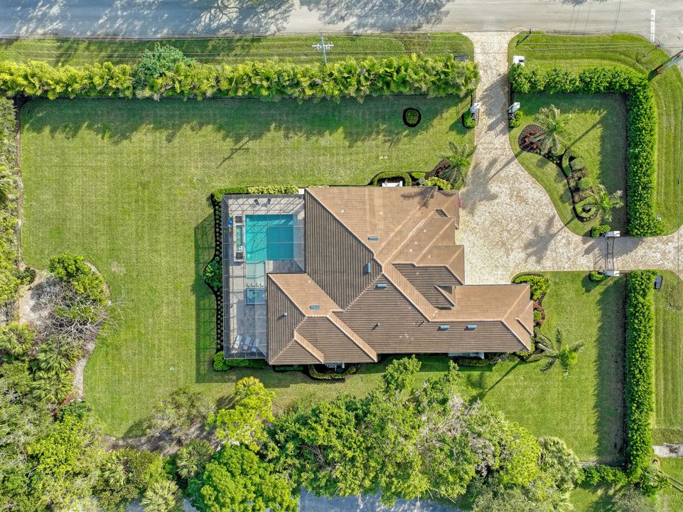 603 West St, Naples, FL 34108