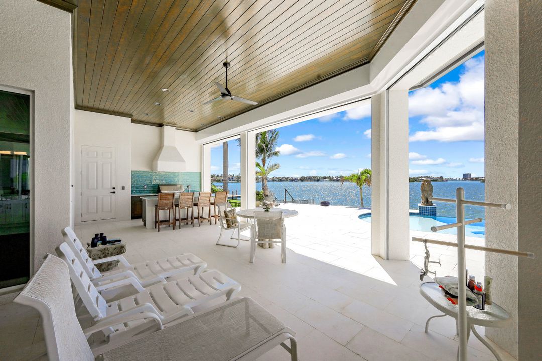 550 S Barfield Dr, Marco Island, FL 34145