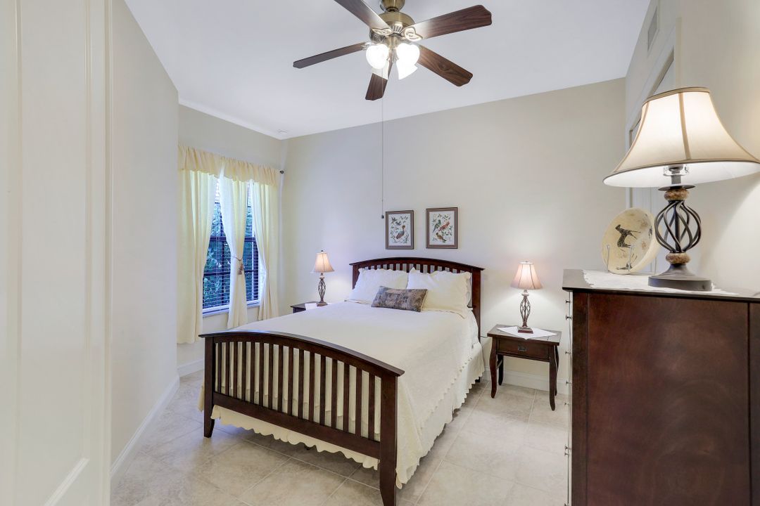 1256 Carpazi Ct #3, Naples, FL 34105