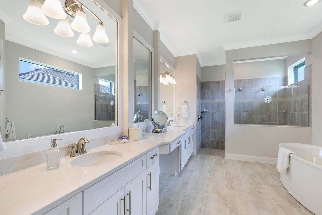 18389 WildBlue Blvd, Fort Myers, FL 33913