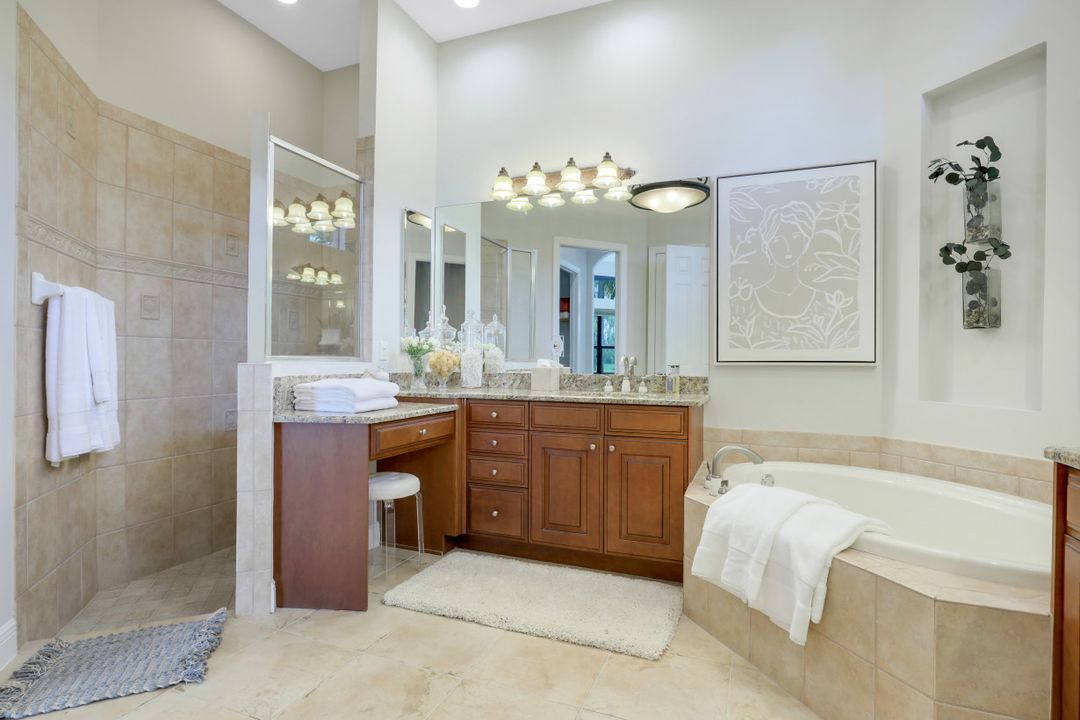 3114 Terramar Ct, Naples, FL 34119