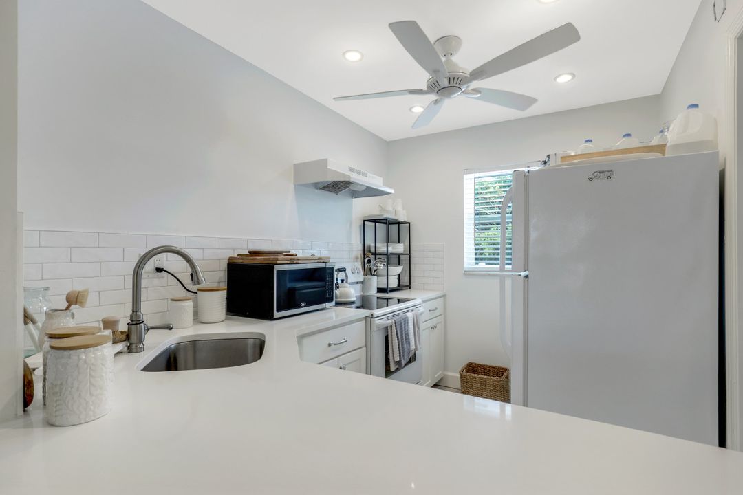 262 Banyan Blvd #262, Naples, FL 34102