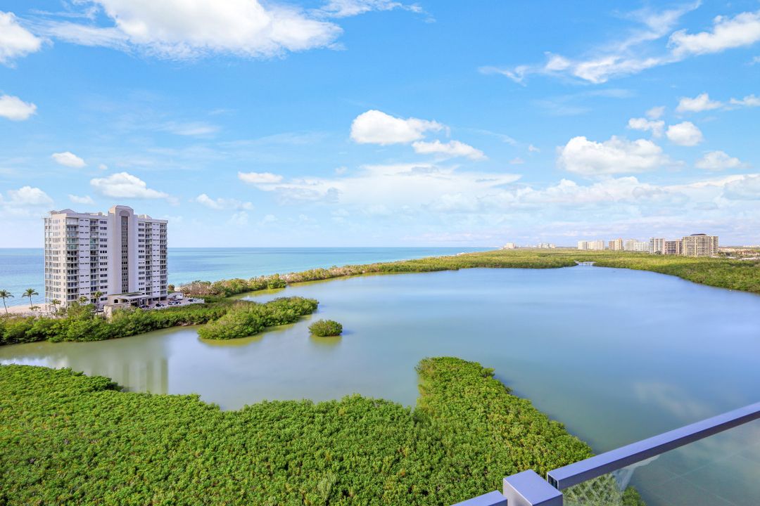60 Seagate Dr #1204, Naples, FL 34103
