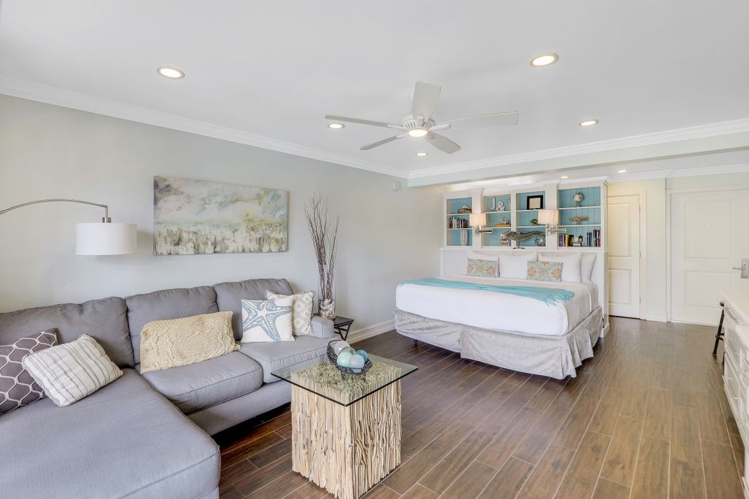 900 Broad Ave S #147, Naples, FL 34102