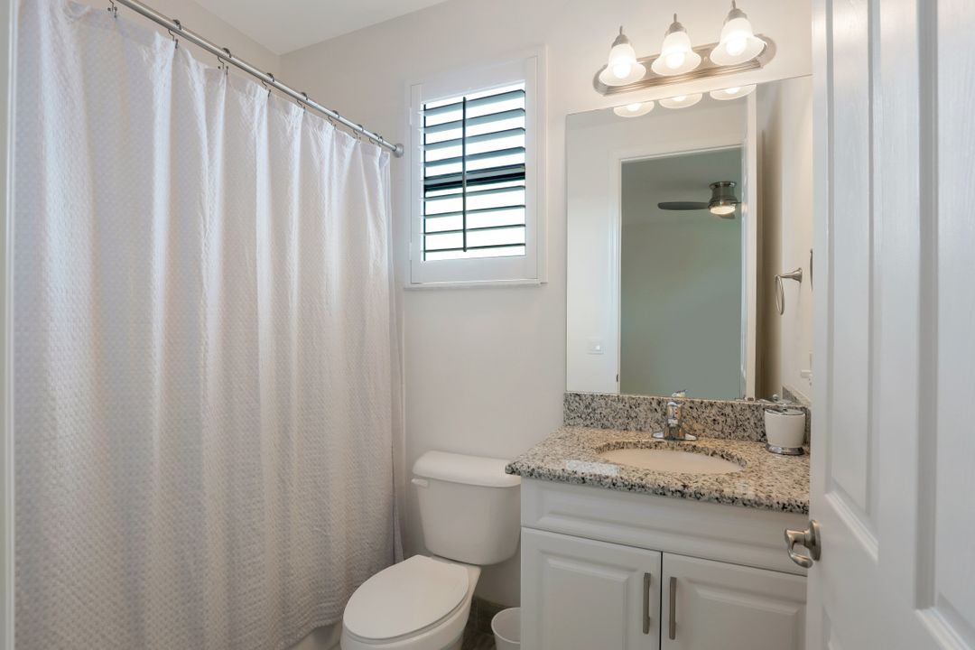 13840 Luna Dr, Naples, FL 34109