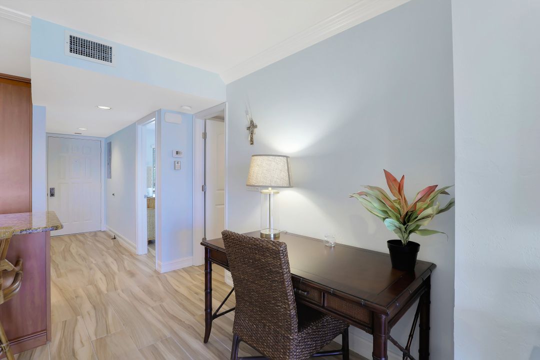 750 W Elkcam Cir #316, Marco Island, FL 34145